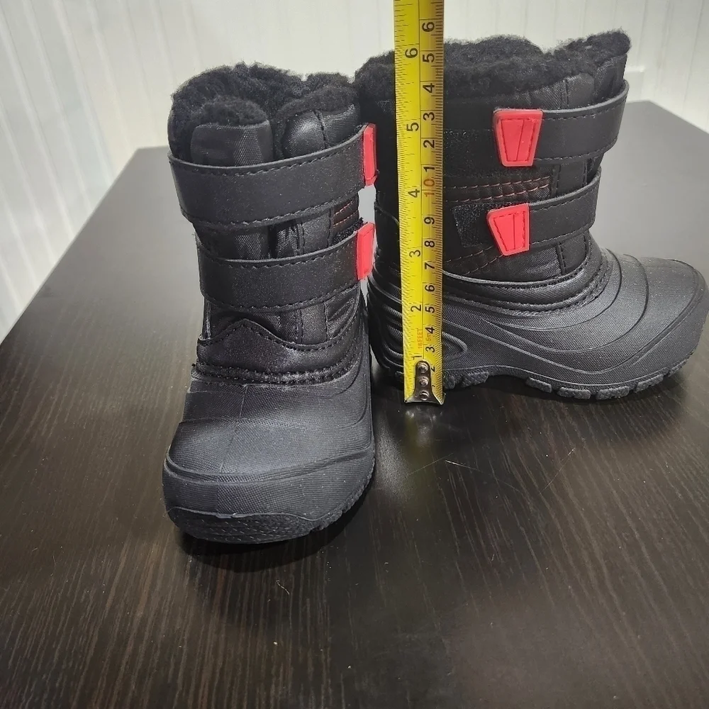 Boy's Toddler Winter Snow Boots Faux Fur Lined Wonder Nation Black and Red Sz 6